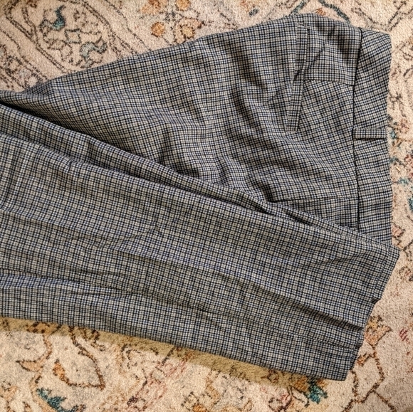 Banana Republic Pants - Banana REPUBLIC Size 4 Ryan Crop Pants Blue Black & Gray Plaid Perfect For Fall